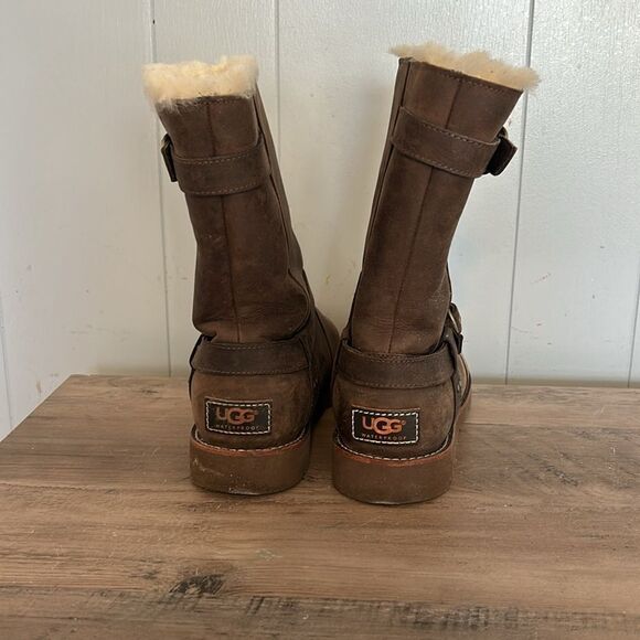 Ugg Brown Leather Boots Size 7 - Picture 4 of 4